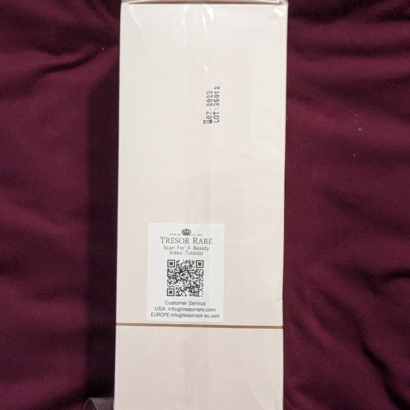 New Trésor Rare Soothing Toner - New In Sealed Box - Picture 3 of 6